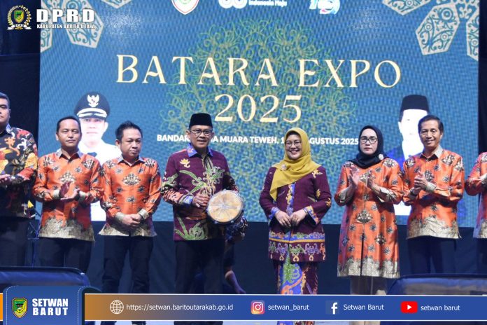 Wakil Ketua I DPRD Buka Secara Resmi Batara Expo 2025 di Muara Teweh. Foto : Is