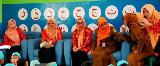 DWP Barito Utara Kunjungi TK, Beri Motivasi dan Bingkisan untuk Anak-anak