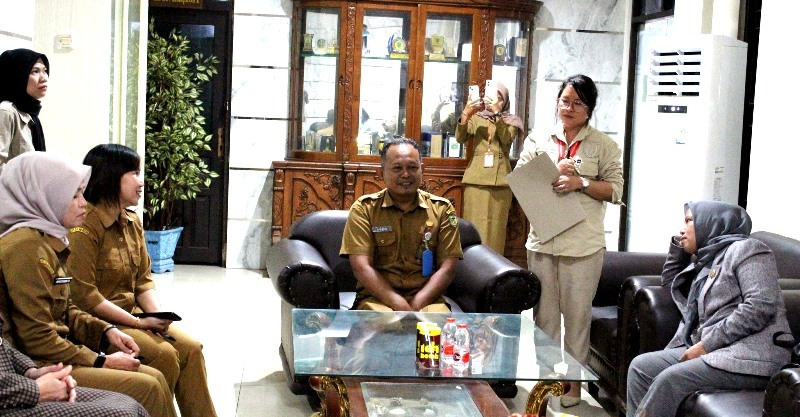 Sekretariat DPRD Kabupaten Barito Utara menerima kunjungan kerja dari DPRD Kabupaten Barito Selatan (Barsel) pada Senin, 4 Agustus 2025 lalu. Foto : Is