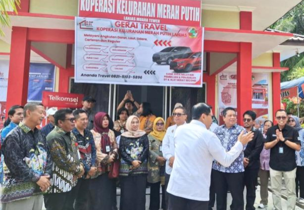 Koperasi Merah Putih Lanjas, Kabupaten Barito Utara, menerima kunjungan istimewa dari rombongan tim pemerintah pusat yang terdiri dari lintas kementerian dan lembaga strategis