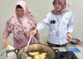 PT SKS Listrik Kalimantan Dorong Penguatan UMKM Lewat Pelatihan Pembuatan Kue untuk Ibu-ibu di Kecamatan Rungan