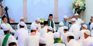 Bupati Shalahuddin Tunaikan Nazar Gelar Barito Utara Bershalawat 2025