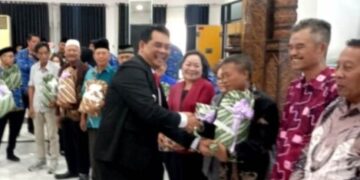 Bupati Barut Berikan Apresiasi untuk Pensiunan Dinas PUPR