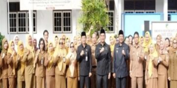 Bupati Barut tekankan ASN tingkatkan disiplin kerja sebagai pelayanan publik