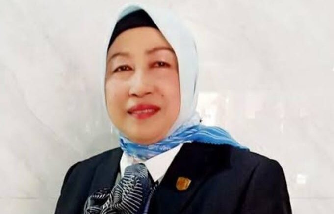 Ketua DPRD Barut, Hj Merry Rukaini