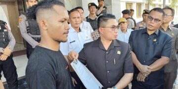 DPRD Kalteng Terima Aksi Aliansi Masyarakat Kalteng Peduli Demokrasi