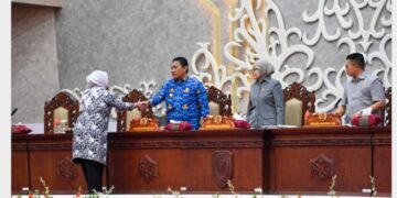 Rapat Paripurna Penyampaian Pemandangan Umum Fraksi DPRD Terhadap 3 Raperda