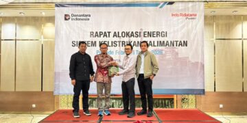 PT SKS Listrik Kalimantan Terima Gridlight Award dari PLN
