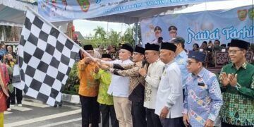 Gubernur Kalteng Lepas Secara Resmi Peserta Pawai Tahrib Sambut Ramadhan 1447 H