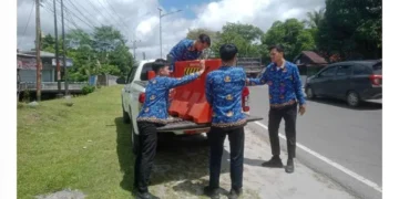 Pastikan Keamanan Pengguna Jalan, Dishub Bersama BPTD Pasang Water Barrier di Lokasi Rawan Laka Palangka Raya