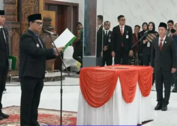 Pelantikan Pejabat Barito Utara, Bupati Tekankan Profesionalisme ASN