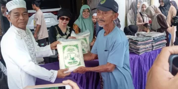 Penyaluran Zakat Digelar, Warga Diharapkan Manfaatkan Bantuan dengan Baik