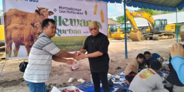 450 Paket Daging Kurban Disalurkan PT. BSS untuk Warga, Ponpes dan Panti Asuhan