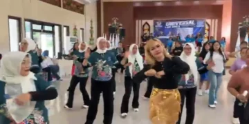 Gelorakan Olahraga Rekreasi, ULD Kalteng Gelar Coaching Clinic Line Dance