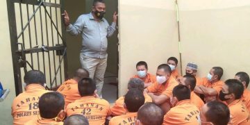 Kasat Tahti Polres Seruyan Cek Kondisi Tahanan Secara Rutin di Rutan