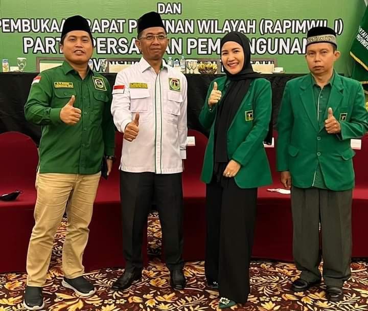 Arif Rahman Hakim, Bendahara Umum DPW PPP Kalteng saat mendampingi Ketua DPW PPP Kalteng dan Ketua DPC PPP Kabupaten Pulang Pisau di momen tasyakuran Harlah PPP ke 49 Januari yang lalu di Swisbell Hotel Palangka Raya.