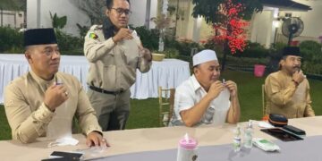 Gubernur H Sugianto Sabran dan Forkopimda Coba Alat GeNose