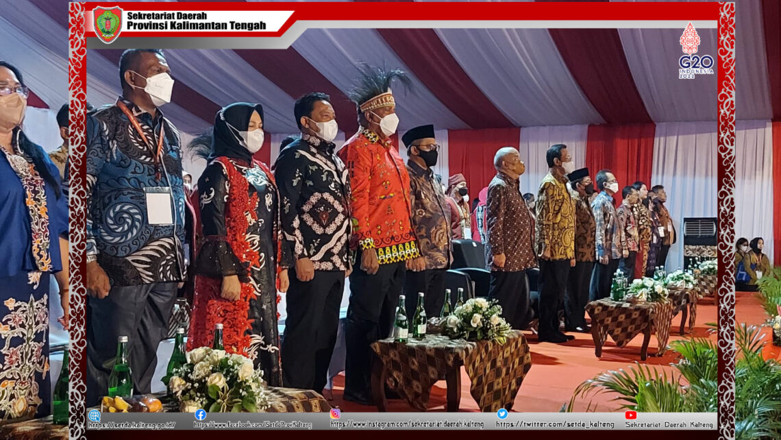 Wakil Gubernur Kalimantan Tengah (Wagub Kalteng) Edy Pratowo beserta istri Nunu Andriani Edy Pratowo, mengikuti Pembukaan Pesta Paduan Suara Gerejawi (PESPARAWI) Nasional ke XIII, Senin (20/06/2022) di kawasan Candi Prambanan, Daerah Istimewa Yogyakarta. Foto : BA