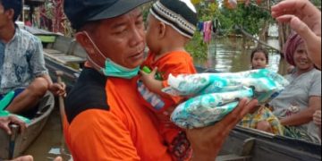 Relawan Palangka Raya Salurkan Batuan Korban Banjir Kalsel