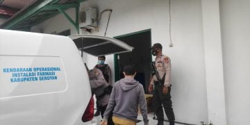 Polisi Kawal Ketat Pendistribusian Vaksin ke Kecamatan