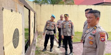 Kasubag Dalops Bagops Polres Seruyan Ikuti Latihan Menembak