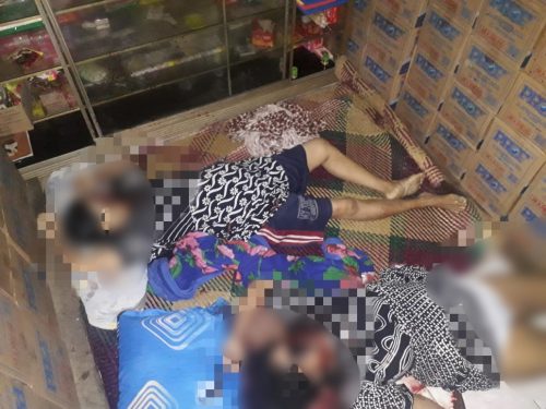 Sunarsih (64) dan adiknya bernama Jamiah (50) alias Mbak Mur, Kakak beradik ini ditemukan tewas mengenaskan di rumahnya Jalan Lintas Trans Kalimantan, Desa Mantaren 1, Kecamatan Kahayan Hilir, Kabupaten Pulang Pisau, Kalteng, Minggu (21/03/2021). Foto : Tbn