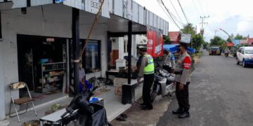 Regu Oncall Polres Seruyan Patroli Himbauan Prokes