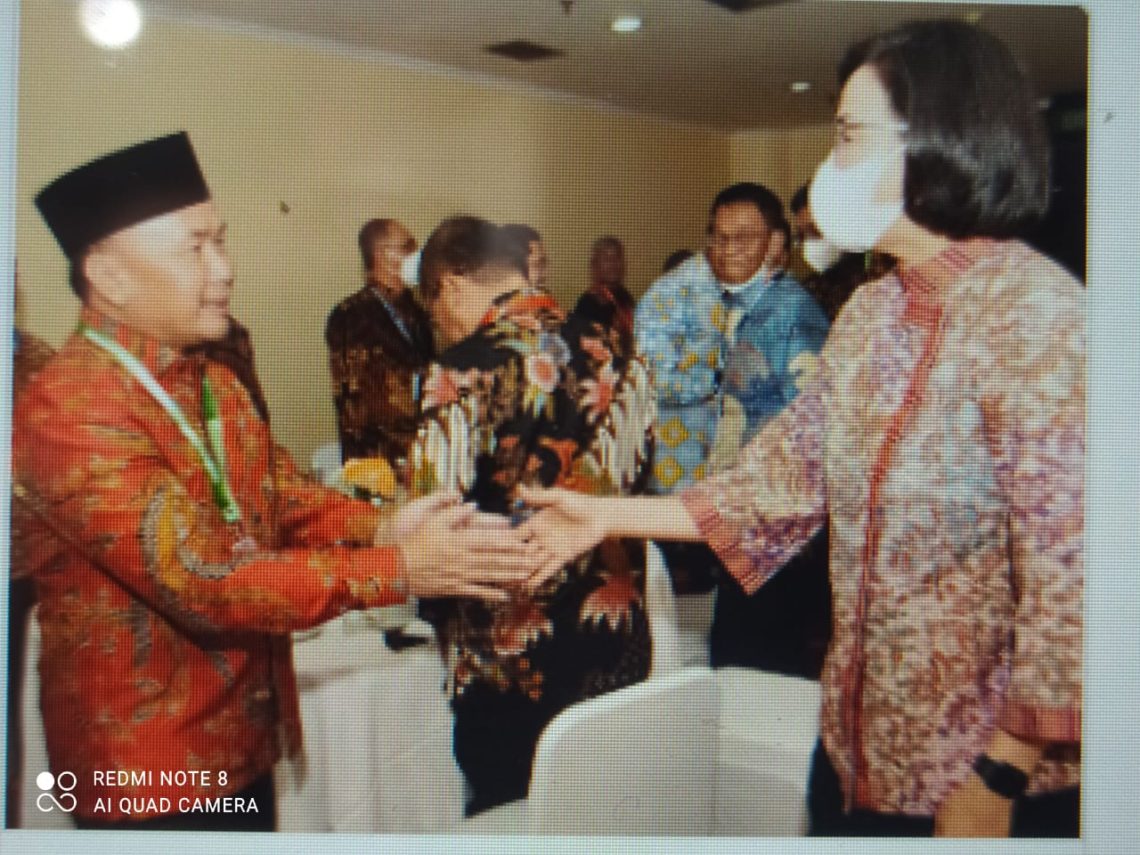 Gubernur Kalteng H. Sugianto Sabran bersama Menteri Keuangan Sri Mulyani Indrawati