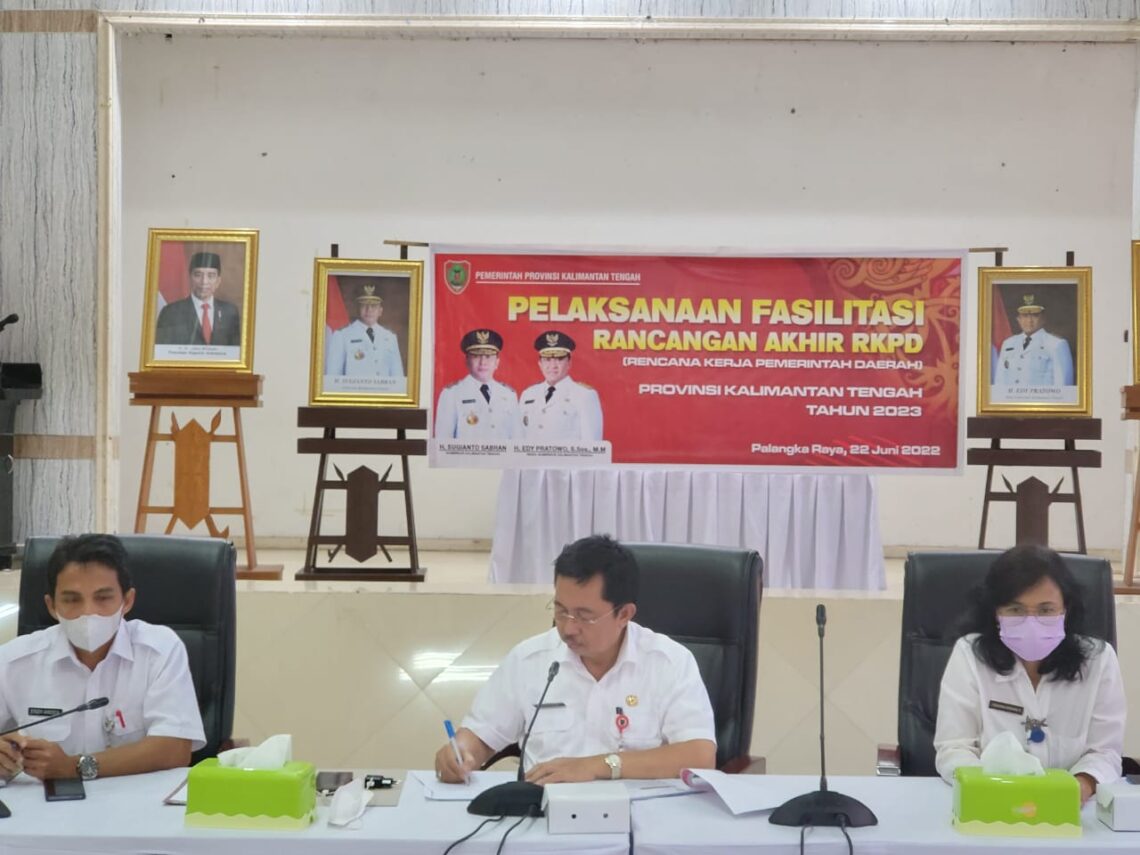 Bappedalitbang Prov. Kalteng menggelar fasilitasi rancangan akhir RKPD Provinsi Kalimantan Tengah tahun 2023