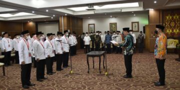 Wagub H. Edy Pratowo Lantik Dewan Pertimbangan, Dewan Pengawas, Dewan Hakim dan Panitera MTQH ke-30