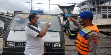 Personil Satpolairud Polres Seruyan Sosialisasi Prokes ke Masyarakat