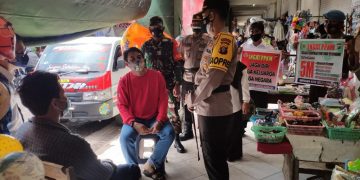 Kapolres Seruyan Cek Posko PPKM Berbasis Mikro di Pasar SAIK Kuala Pembuang