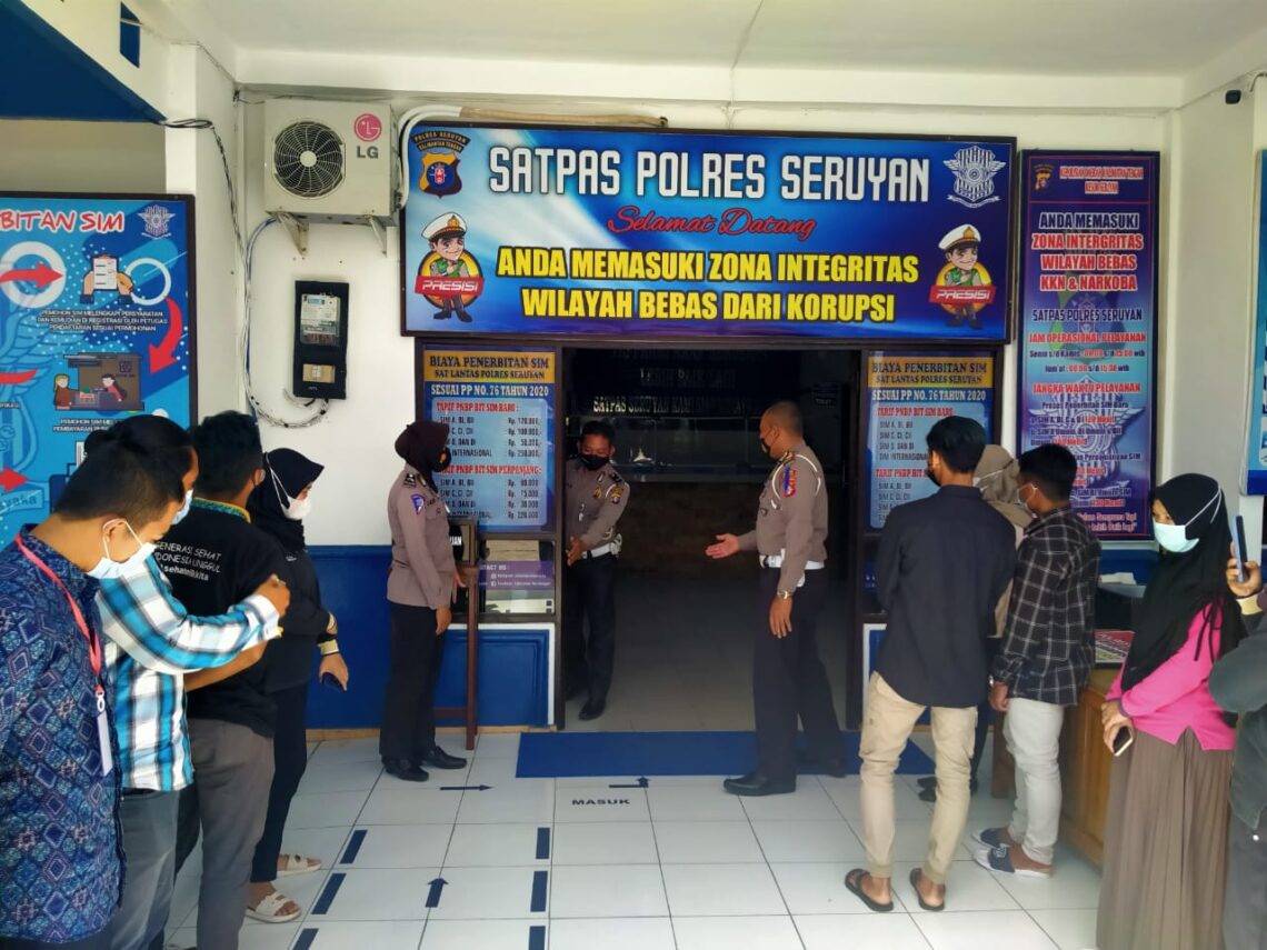 Polres Seruyan mengadakan Road Show Zona Integritas Pelayanan Publik untuk menuju Wilayah Bebas Korupsi (WBK) dan Wilayah Birokrasi Bersih dan Melayani (WBBM) di Mako Polres Seruyan, Jumat (23/04/2021). Foto : Tbn