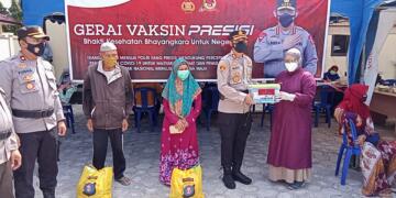 Kapolres Seruyan Tinjau Vaksinasi Massal di Gerai Vaksinasi