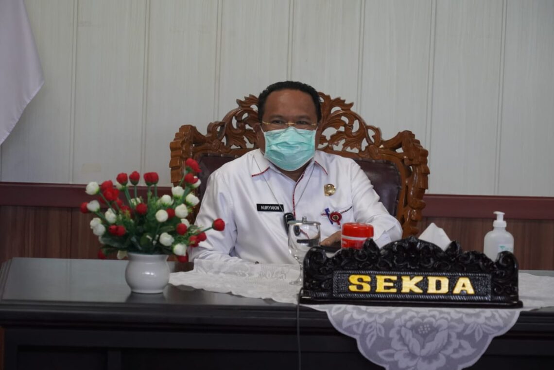 Sekretaris Daerah Prov. Kalteng Nuryakin menghadiri sosialisasi secara virtual