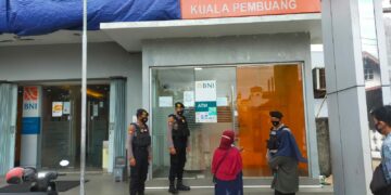 Personil Sat Samapta Polres Seruyan Patroli ke Bank BNI