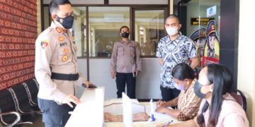 Kegiatan Masyarakat di Pelayanan SPKT Dipantau Melalui Aplikasi Pedulilindungi