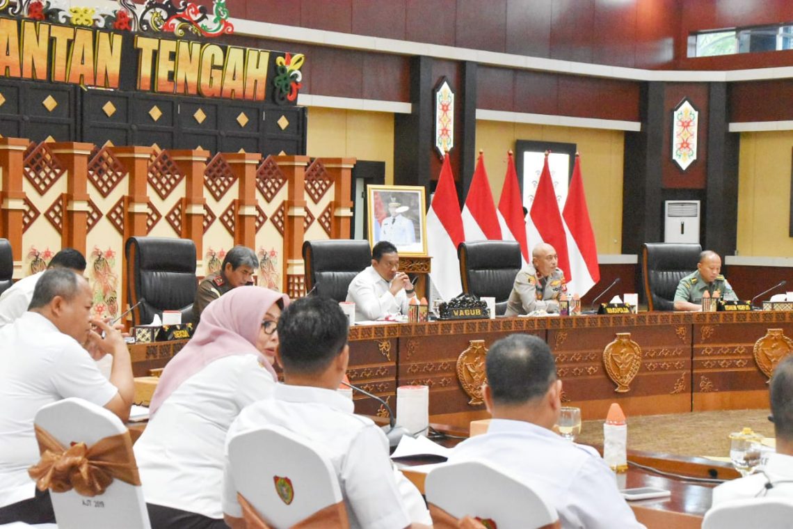 Wagub Kalteng H. Edy Pratowo hadiri Rakor Inspektur Daerah Seluruh Indonesia secara virtual, Rabu (25/1/2023). Foto : mmc