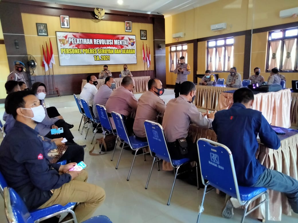 Selaku Aparat Negara Polri bertekat memberikan pelayanan terbaik kepada masayarakat disamping untuk mendukung terciptanya Polri yang Presisi, Selasa (25/5/2021) Pagi. Foto : Tbn