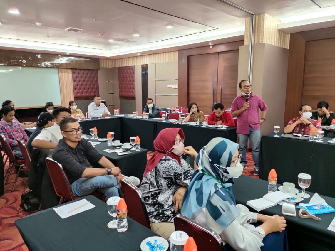 Peserta Pelatihan Literasi Media yang digelar Asosiasi Media Siber Indonesia (AMSI) di Palangka Raya, Rabu (25/5/2022).