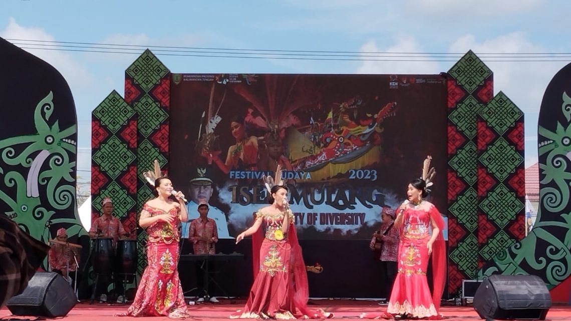 Peserta Lomba Lagu Daerah Kategori Putri