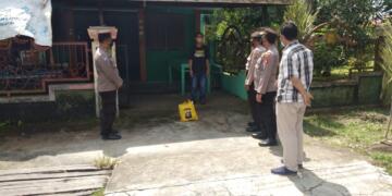 Waka Polres Seruyan Bagikan Paket Sembako Kepada Masyarakat Isoman