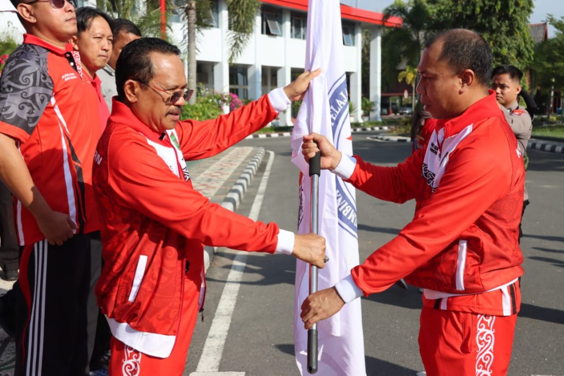 Sekretaris Daerah Prov. Kalteng H. Nuryakin saat menyampaikan sambutan