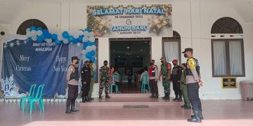 Guna memberi Rasa Aman, Polres Pulang Pisau dan Jajaran Laksanakan Pengamanan Ibadah Natal di Gereja