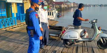 Satpolairud Ingatkan Warga DAS Seruyan Cegah Covid-19