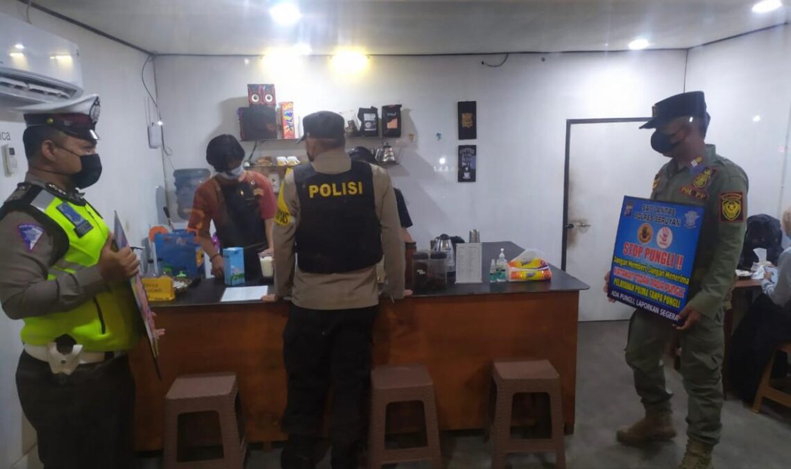 Polres Seruyan jajaran Polda Kalteng kembali melaksanakan kegiatan KRYD sekaligus Operasi Yustisi di Kuala Pembuang, Kamis (25/03/2021) malam. Foto : Tbn