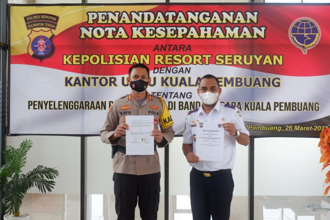 Sebagai wujud sinergitas, Kapolres Seruyan dengan Kantor UPBU Kuala Pembuang melaksanakan penandatanganan nota kesepahaman, Jumat (26/3/2021). Foto : Tbn