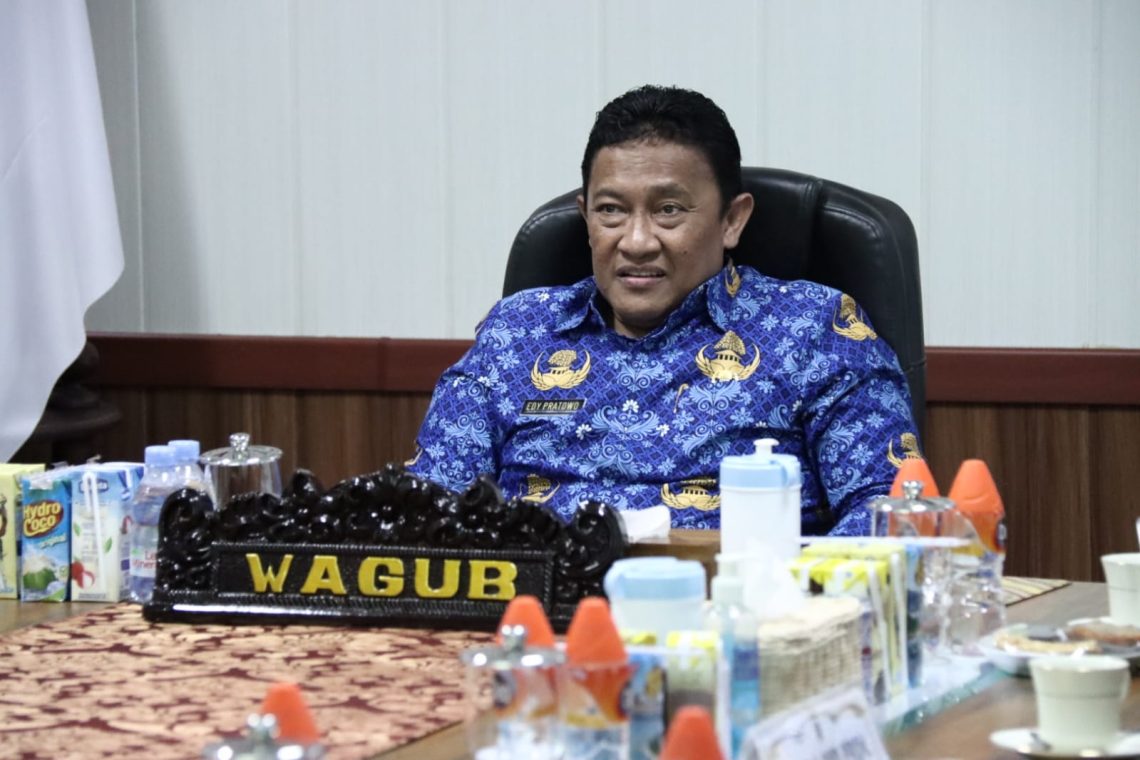 Wagub Edy Pratowo saat mengikuti Rakor secara virtual