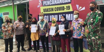 Bupati Kapuas Tinjau Pencanangan Vaksin Ibu Hamil