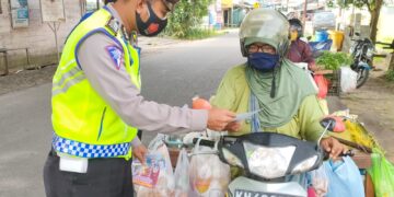 Sat Lantas Polres Seruyan Beri Himbauan Prokes